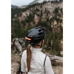 ABUS Taipan LED Helm - shiny white