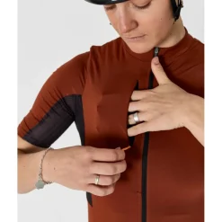 ALBION Traverse Shirt met korte mouwen dames - Burnt Ochre