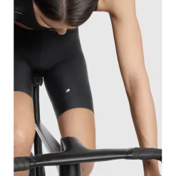 Assos DYORA R S11 Lente Herfst Fietsshort met Bretels Dames - black series
