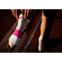 INCYLENCE Ultralight Strikes Short Sokken - Wit Roze