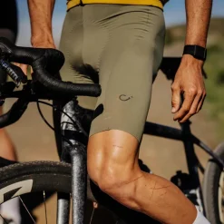 Velocio Luxe Fietsshort met bretels voor heren - Deep Lichen